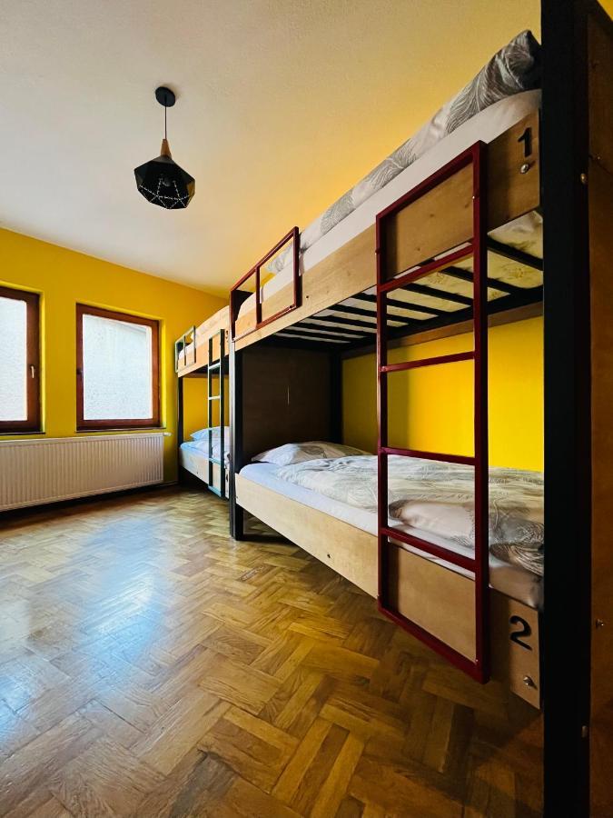 Hostel Prishtina Backpackers Приштина Екстер'єр фото